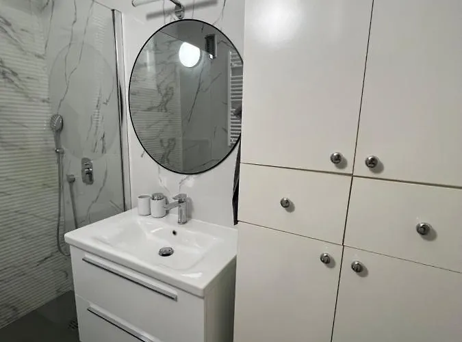 Center Twiggy Makarská