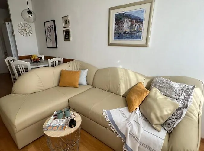 Center Twiggy * Makarska